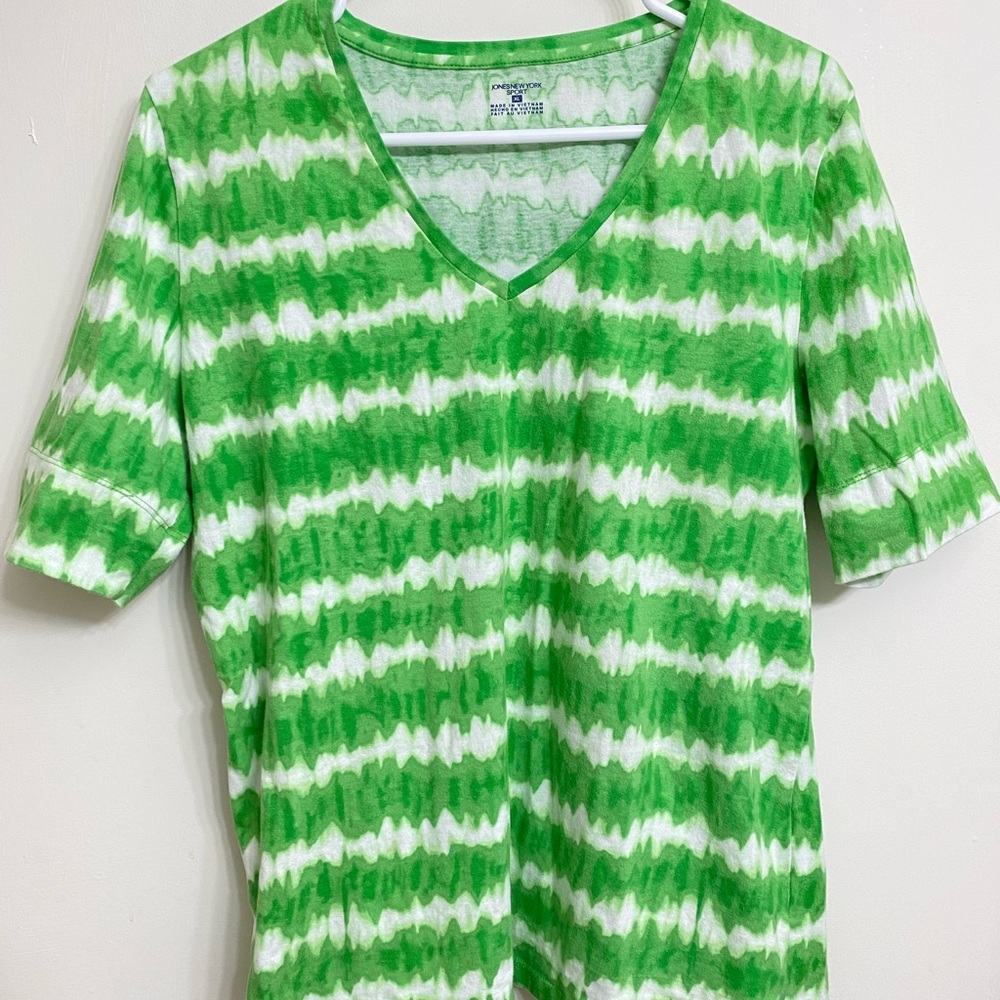 Green Tie-Dye V-Neck Top by Croft & Barrow Women’s XL